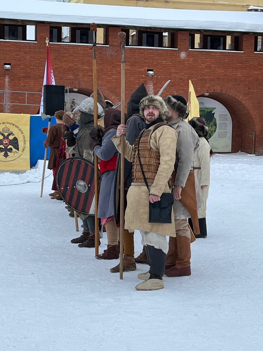 Бойцы начинают строиться