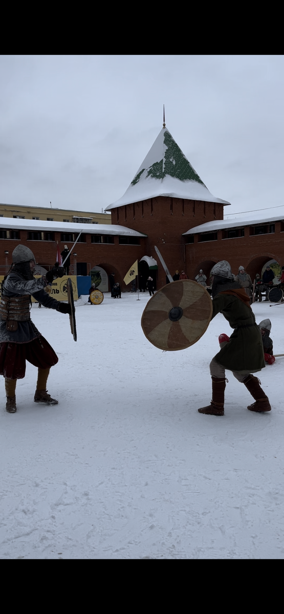 Дуэль мечников