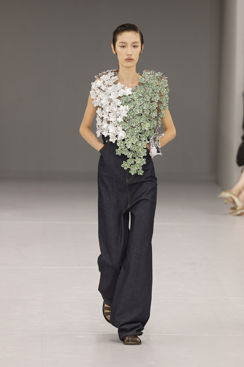 модный лонгслив 2024. лонгслив с надписями. модный лонгслив 2024. модный лонгслив 2024. модный лонгслив женский.