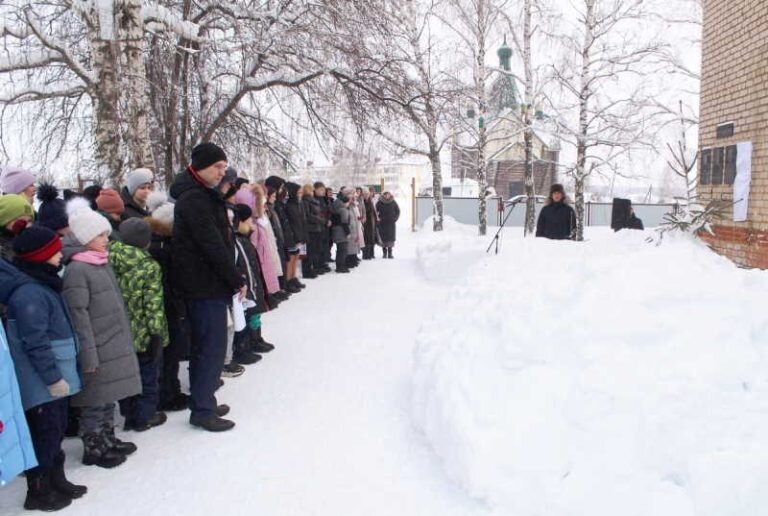 жители саранска. столица мордовии саранск мордовцы. люди и жизнь саранск. 10 тысяч человек фото. экскурсия саранск 1620х960.