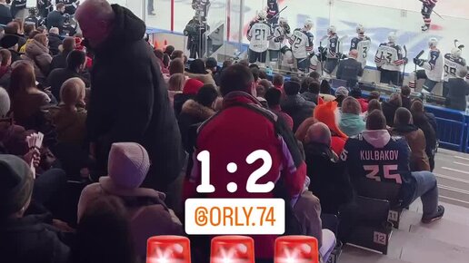 иностранцы в москве. туристы на красной площади. французские туристы в россии. путешественник из москвы. экскурсия для иностранцев.