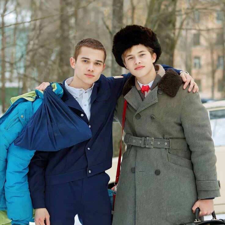 Рузиль Минекаев(Марат) и Леон Кемстач(Андрей Пальто) 