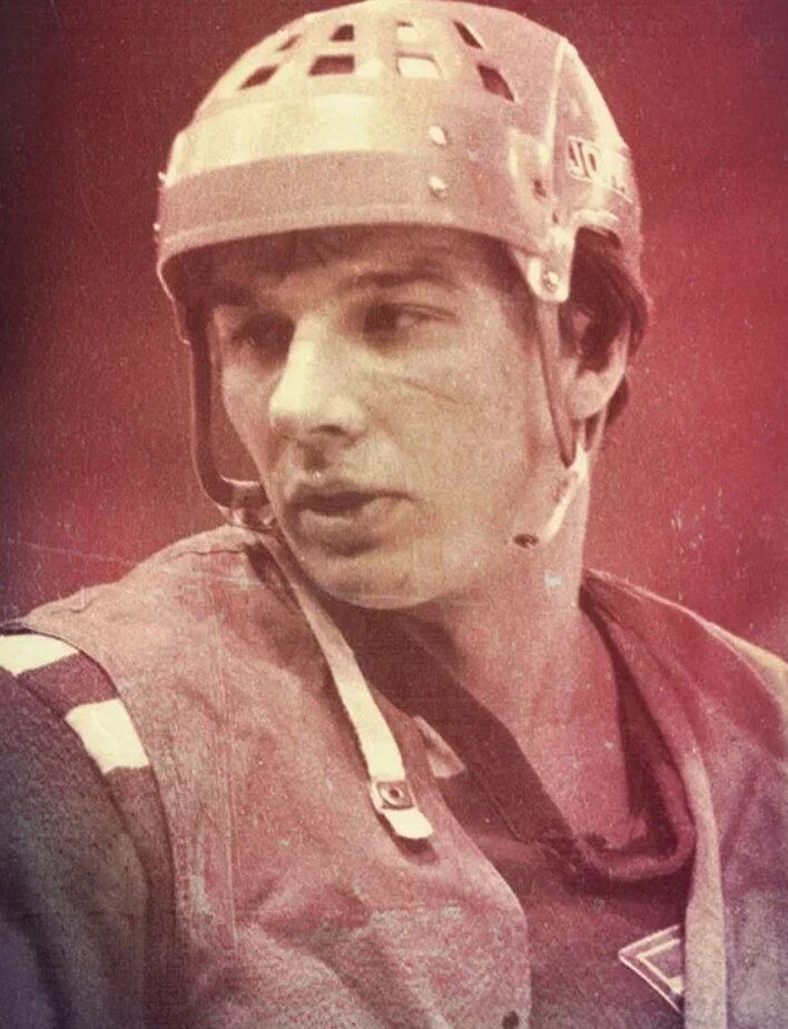 Фото с яндекс.картинки (С.Коротков "Спартак")