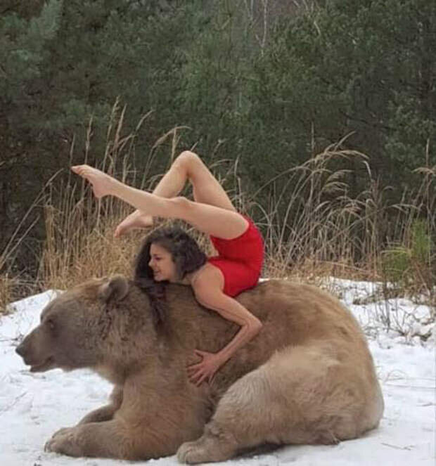 переодену и сделаю девочкой. мальчики в платьях лагерь. детский лагерь девочки. переодевания в платья мальчика арт. переодену и сделаю девочкой.