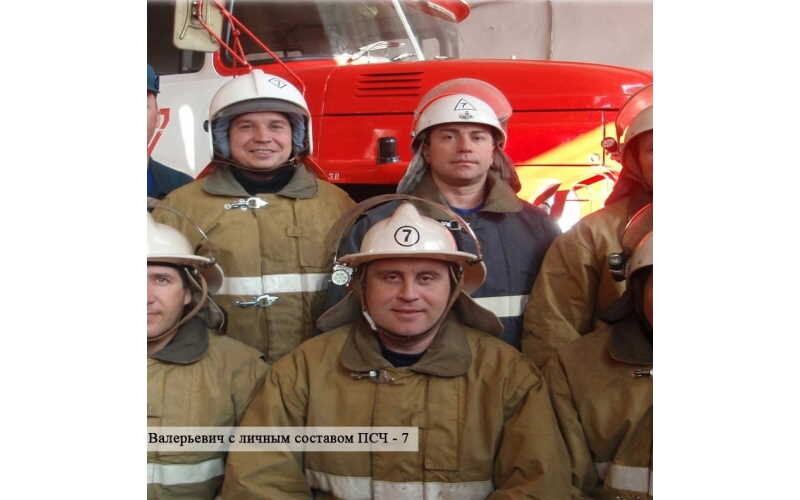 огневая полоса психологической подготовки пожарных. подготовка пожарных спасателей. пожарные емкости торгового центра. российские пожарные. пожарный состояться.