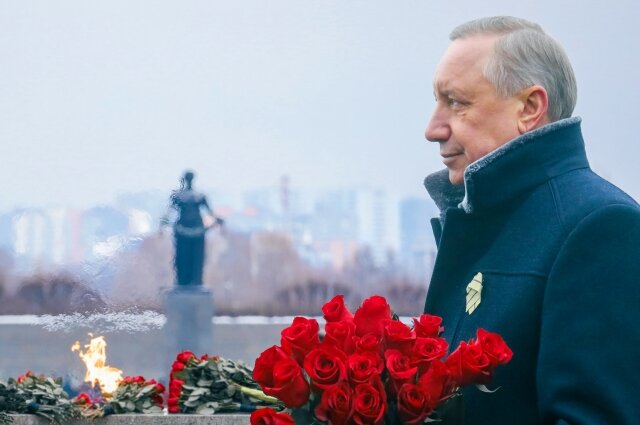    На торжественно-траурной церемонии на Пискарёвском кладбище. Фото: Администрация Санкт-Петербурга