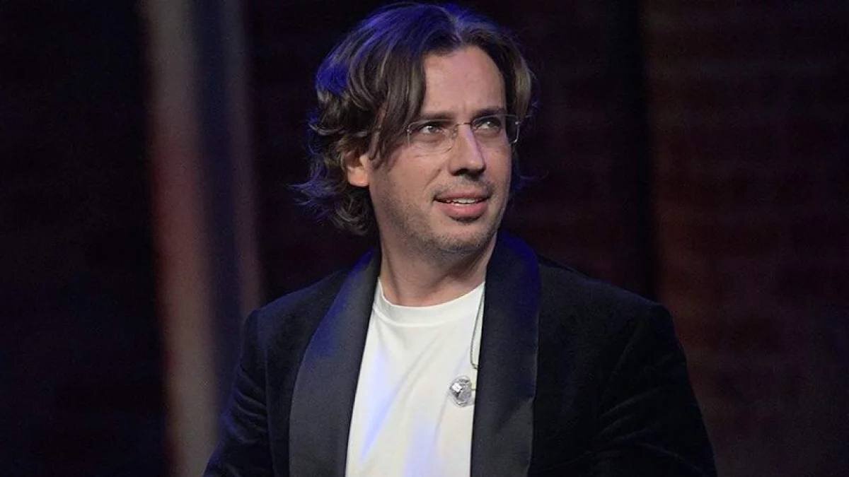 Станислав говорухин в фильме асса. Асса 30 лет спустя дачники на бали. Бали дача в убуде. Русские продают ножи на бали фильм. Асса 30 лет спустя дачники на бали.