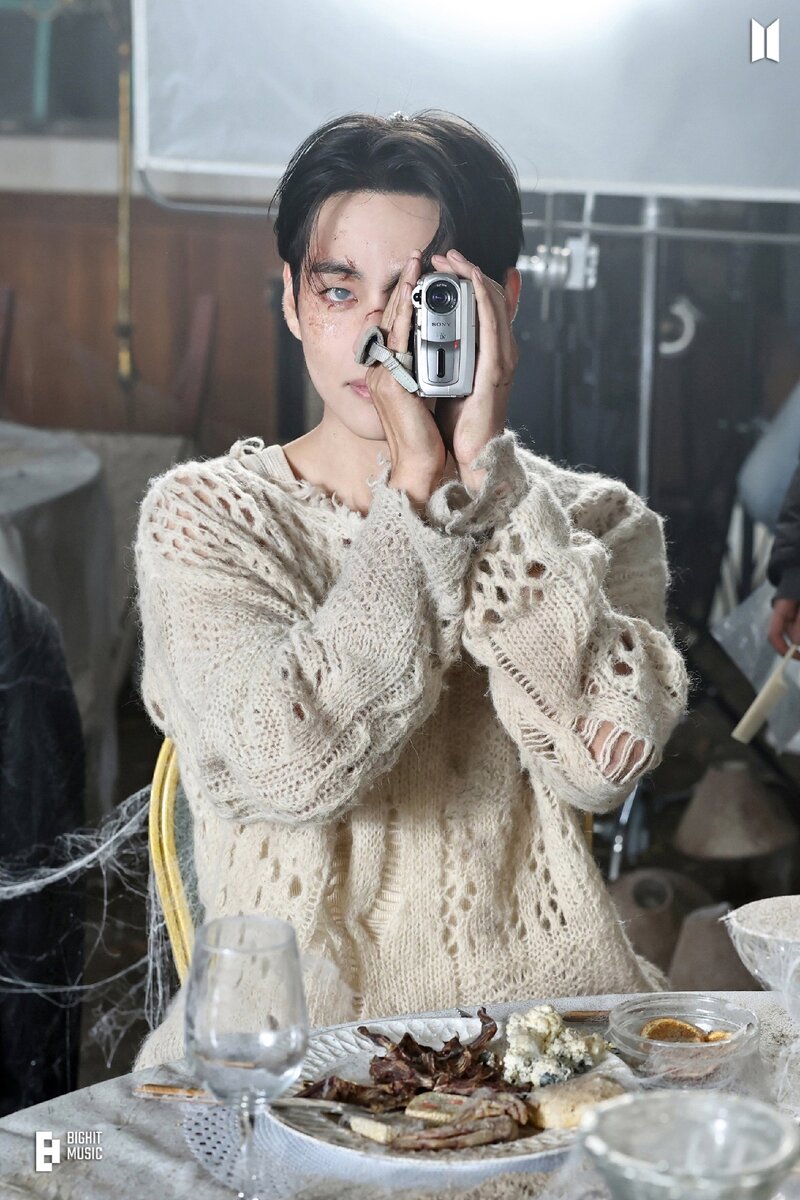 Будь собой цитаты. Я с тобой до конца. Быть собой цитаты. Отпускать людей из жизни цитаты. Я буду жить так как хочу.