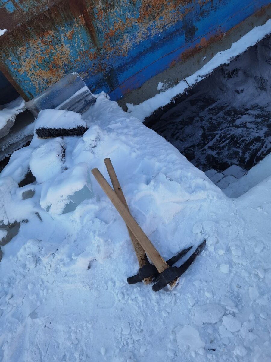 Основной помощник - кайло. Фото автора