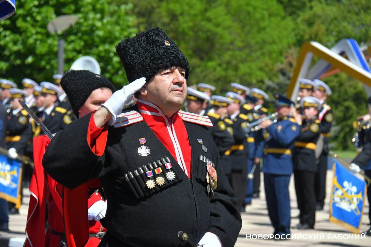 пенсии и льготы пенсионерам. льготы москвичам. пенсии и льготы. социальная доплата к пенсии. льготы пенсионерам.