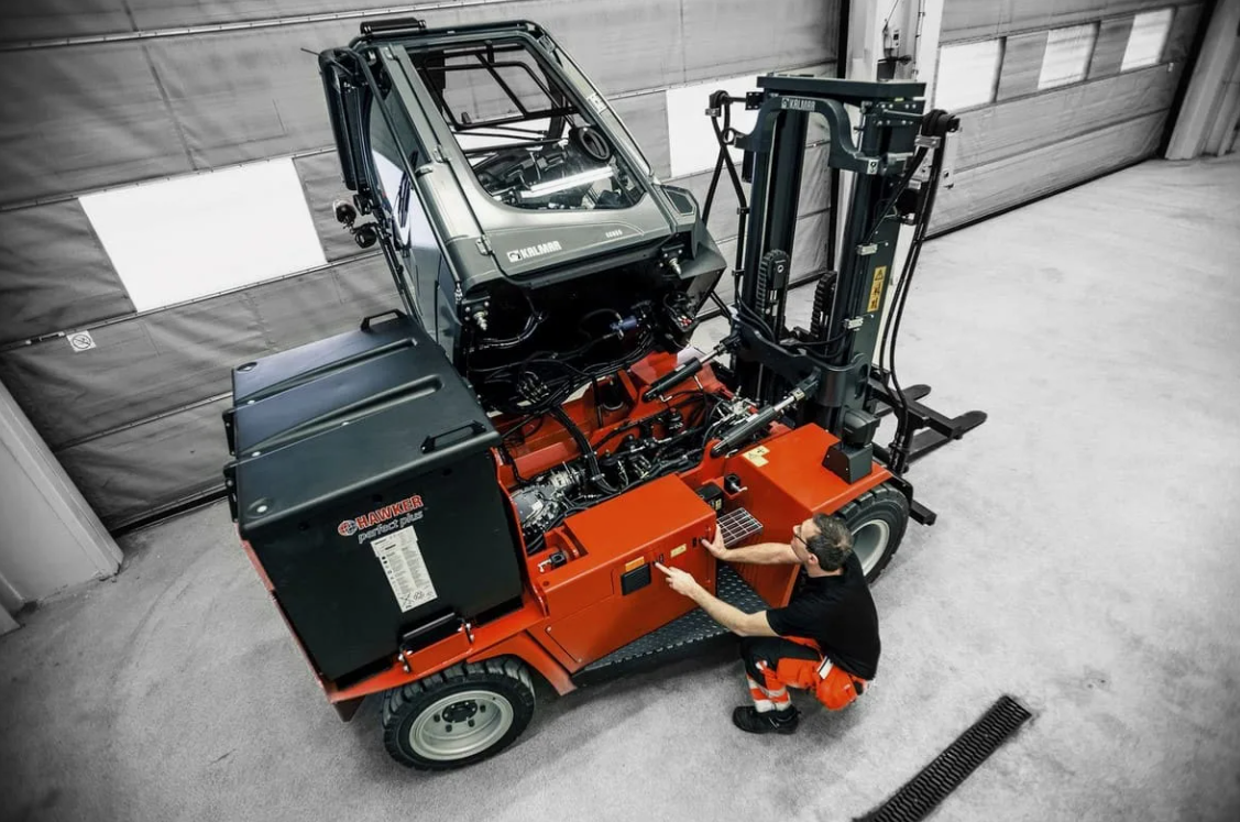 Обслуживание вилочного погрузчика