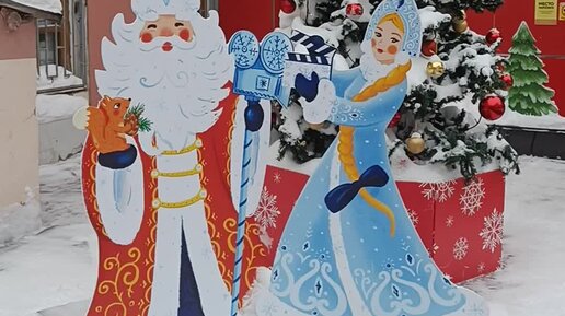 Буржуины война. Рождественская елка издательский дом мещерякова. Стихотворение новогодняя быль. Мальчиш кибальчиш буржуи. Александрова маленькой елочке холодно зимой.