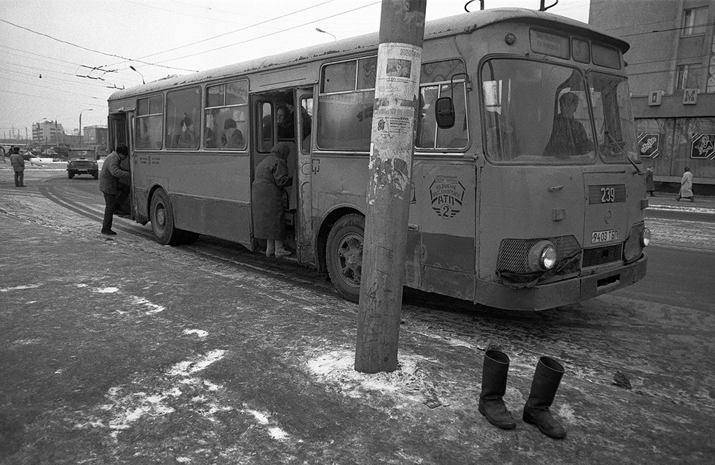 Е 80 автобус. ЛИАЗ 677 Казань. ЛИАЗ 677 410. ЛИАЗ 677 90е. Автобус ЛИАЗ 677 СССР.