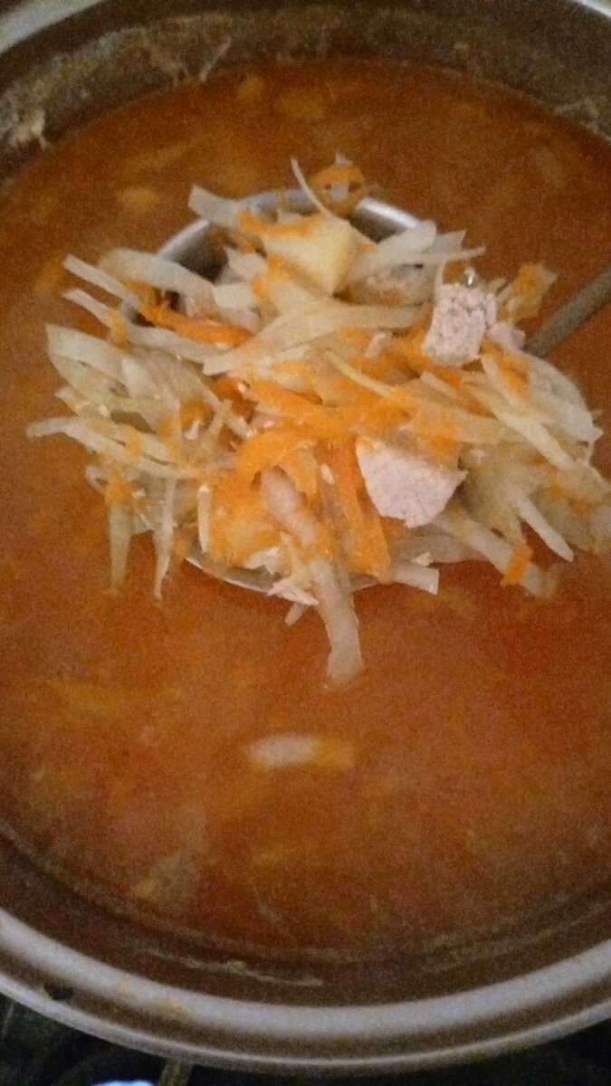 Фоткала мужу чем я занимаюсь в первом часу ночи🤣