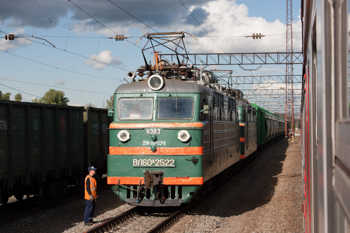 ВЛ60 в Магнитогорске, июнь 2015