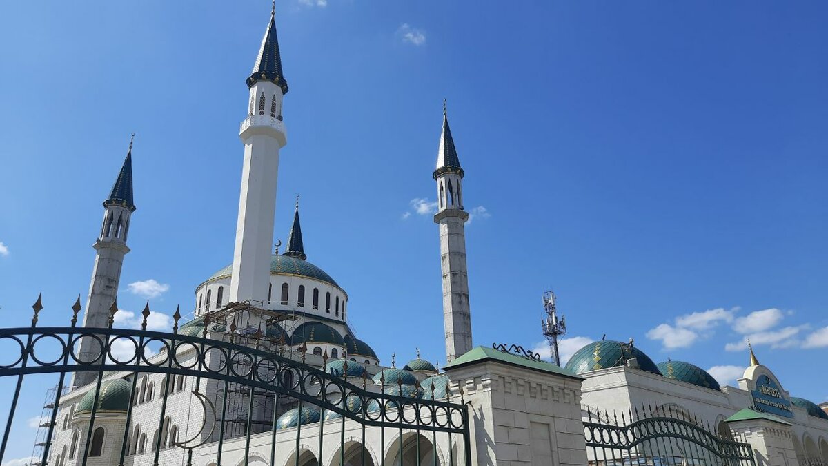 Мечеть парк победы москва. Мечеть парк. Мечеть в риджентс-парке, лондон фото. Мечеть парк. Мечеть парк.