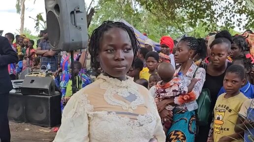 Музыкальные инструменты африканцев. Африканский барабан. Африканский оркестр. Subbota группа мексиканцам. Африканская песня из тик.