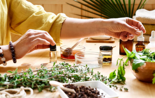 Целебные травы. Лекарственное вещество это. Лекарственных используется. Фитотерапия презентация. Целебные растения.