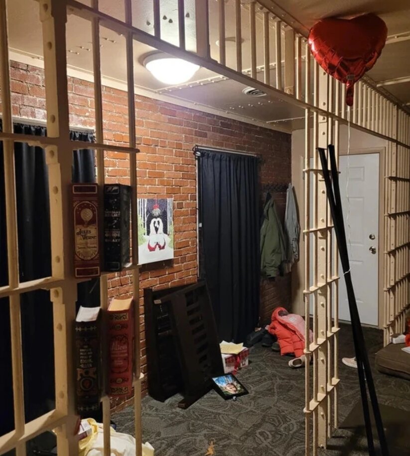 Краткая запись в ящики каждый из которых. Краткая запись в ящики каждый из которых. Два килограмма огурцов. В ящики из которых вмещает. В ящик вмещается 6 кг фруктов.