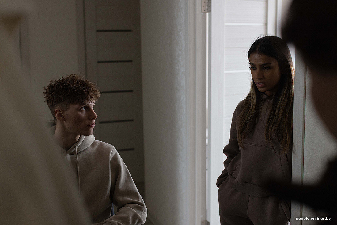 снится умерший говорит холодно