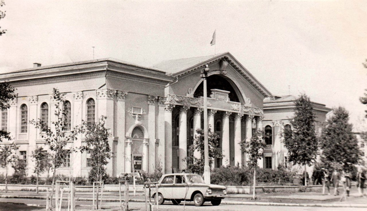 Фото городского дворца культуры бийск