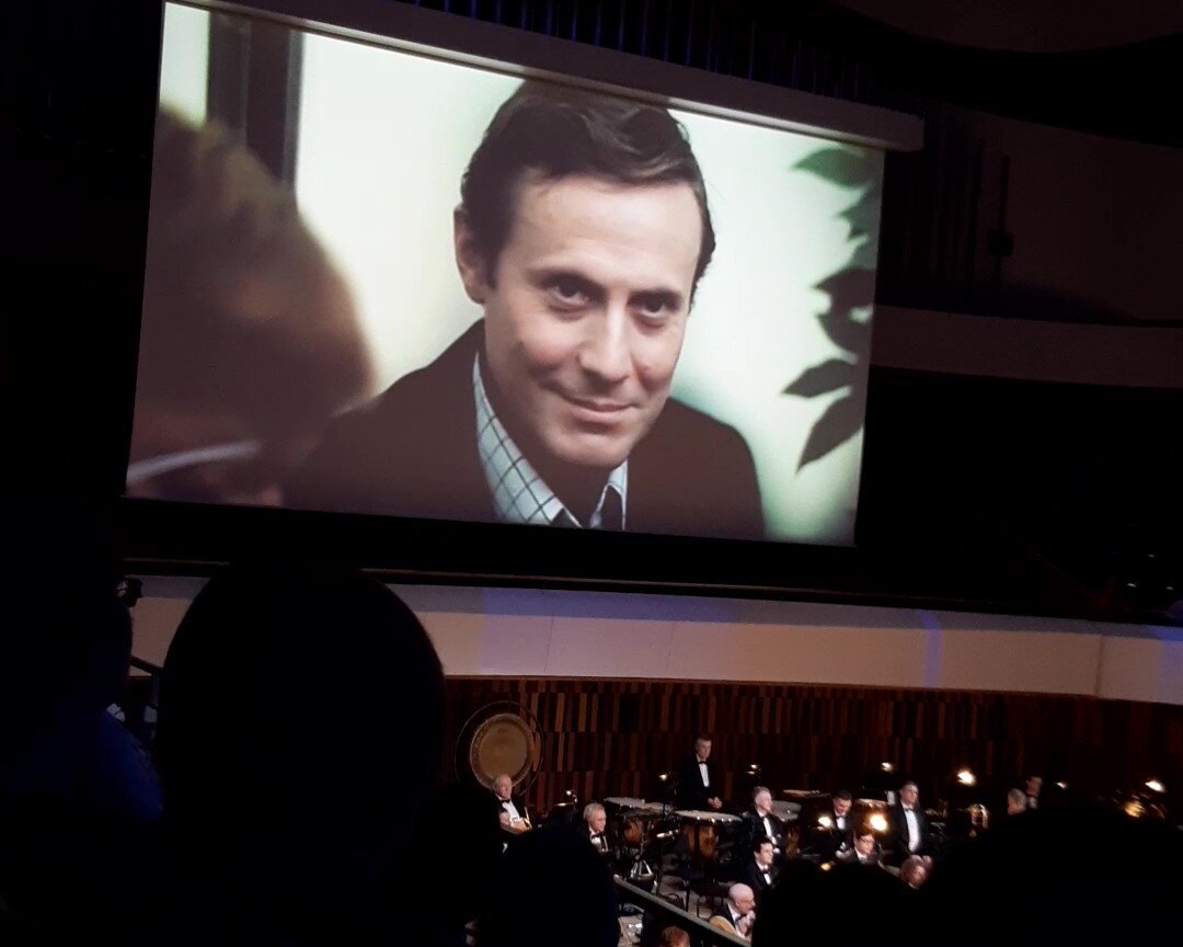 Исаак шварц прогулка по ночному городу ноты. Исаак шварц мелодии белой ночи. Мелодия белой ночи музыка шварца. Мелодии белой ночи фильм 1976. Концертино.