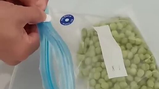 мама купила 3 пакета картофеля