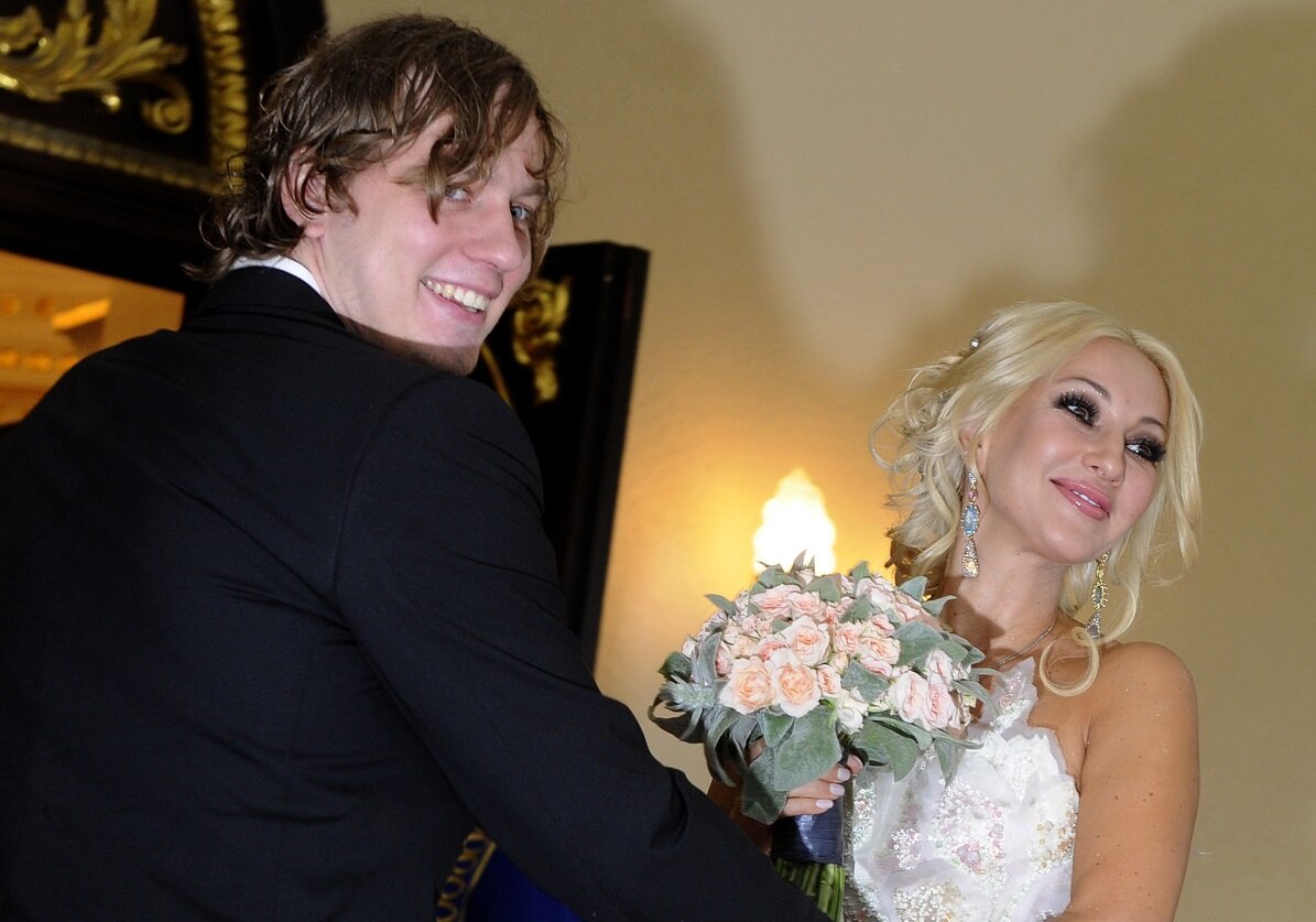    Лера Кудрявцева старше супруга на 16 лет