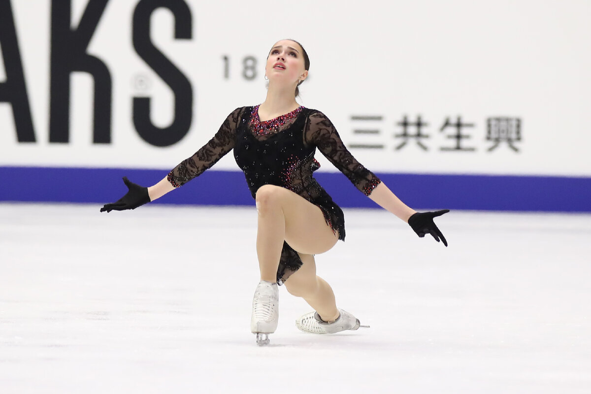 Russia's Alina Zagitova during the ISU Grand Prix of Figure Skating 2019 NHK Trophy, Women's Short Program at Makomanai Sekisuiheim Ice Arena in Sapporo, Hokkaido, Japan, on November 22, 2019. (Photo by Kiyoshi Sakamoto/AFLO)