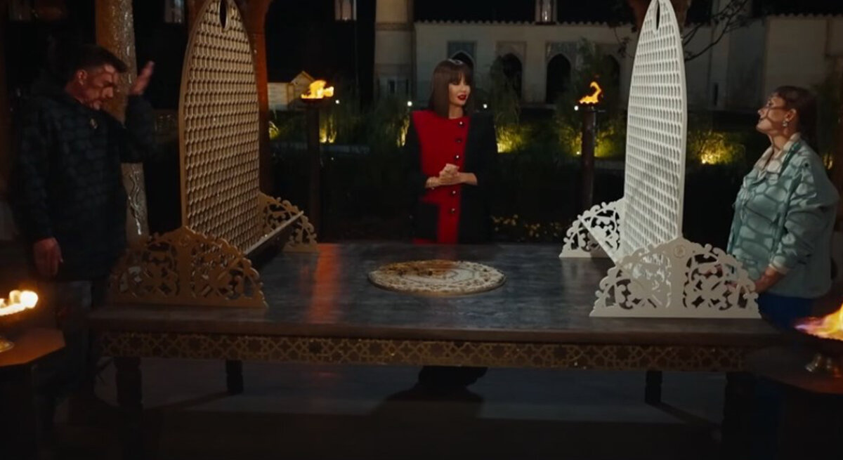 Шоу маска 2 сезон. Шоу меломан 3 выпуск. Шоу меломан 3 выпуск. 03. Шоу маска пчела.