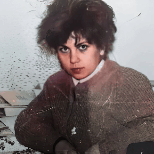 Марина в школьные годы 