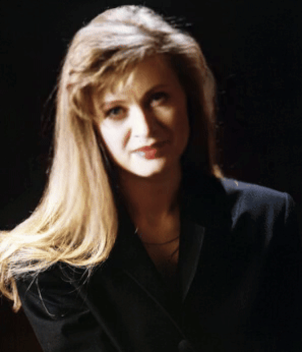 Вика в молодости