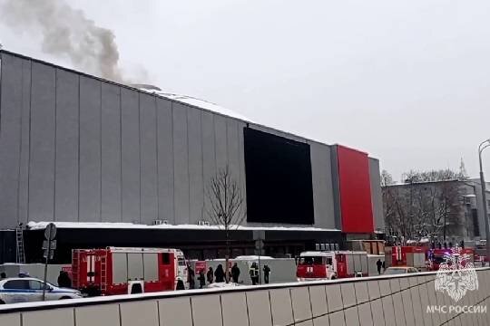    В Москве загорелся Театр сатиры на Триумфальной площади: зрителям пообещали вернуть деньги за спектакли