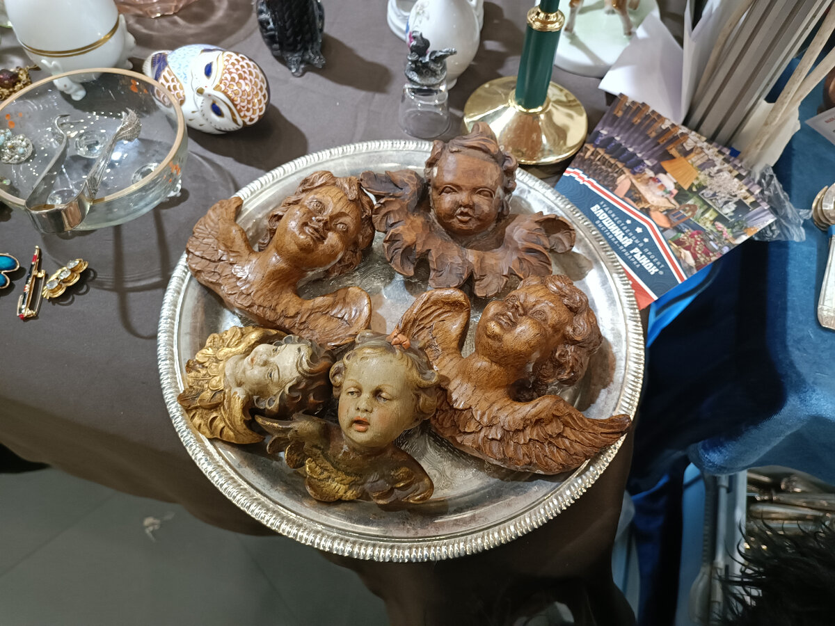 31 декабря праздник. График ремонтных работ в многоквартирном доме. График работы в новогодние празд. Можно ли сверлить в январские праздники. 31 декабря 1 января 2 января выходной.