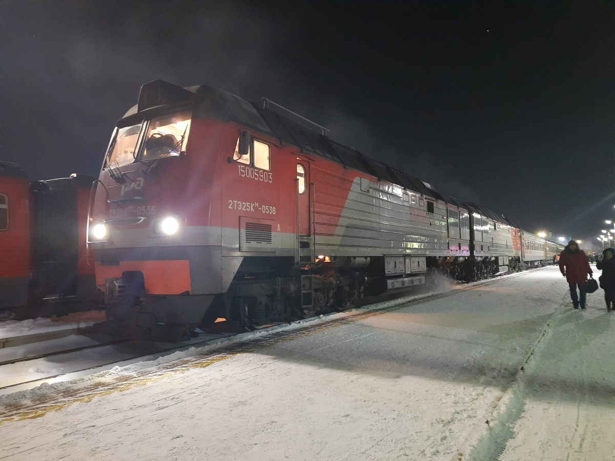 Путешествие из Петербурга в Москву на необычном поезде с грузовым  тепловозом | 1520. Все о ж/д | Дзен