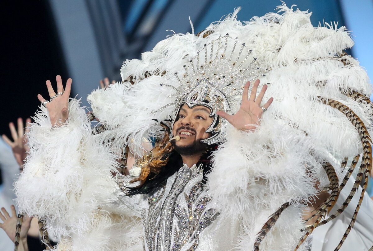 Улетай туча тодес киркоров. Киркоров туча. Киркоров туча. Группа стаса намина 1980. Ноты песни улетай туча.