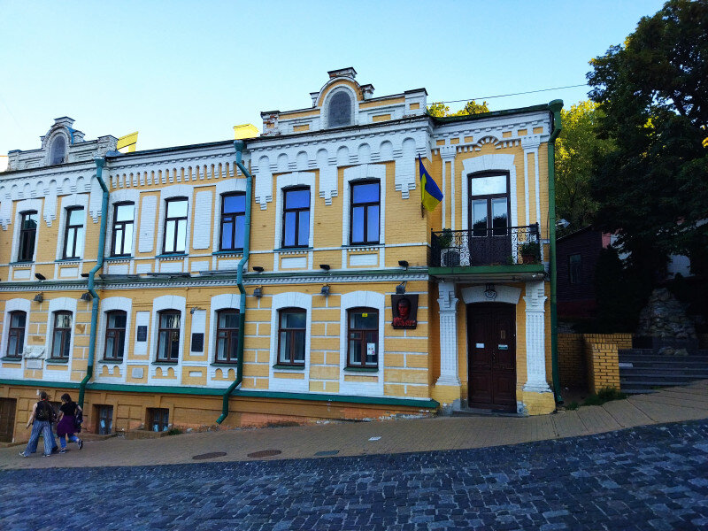 шерлок холмс и ватсон мемы. жду твоего смс. мемы про то что ждешь. сами не знаем чего ждем. картинка когда долго ждешь.