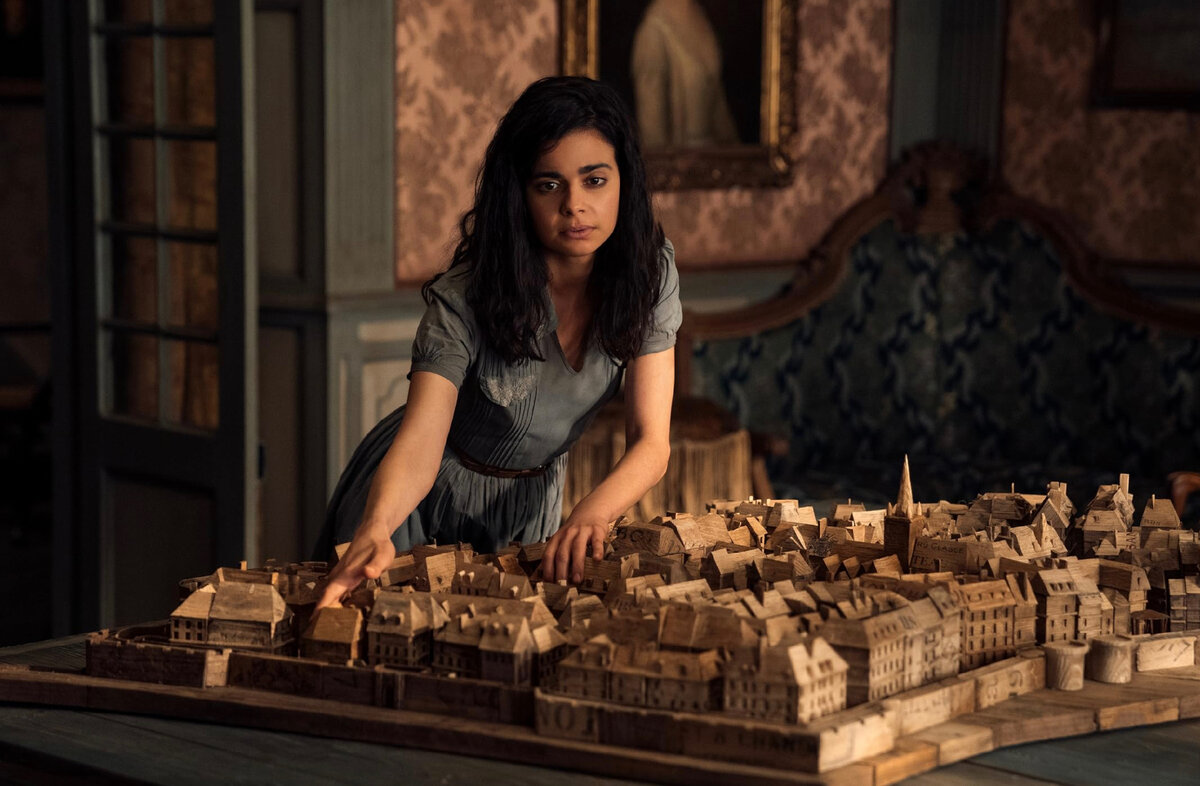 Кадр из фильма "Весь невидимый нам свет"