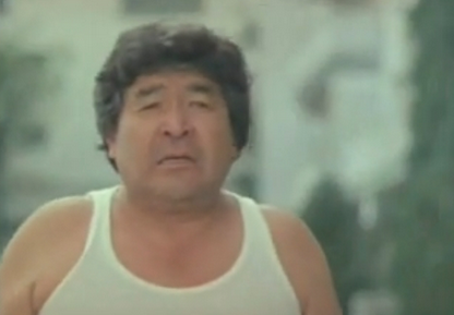 «Я – ваш родственник» (1982). Роль незадачливого жениха мамы малыша Махамбета) Фото из интернета.