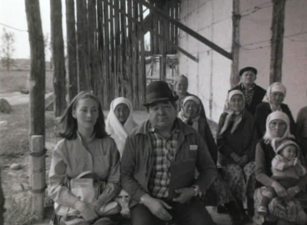 «Непрофессионалы» (1985). Телеубаев в роли бригадира. Фото из интернета.