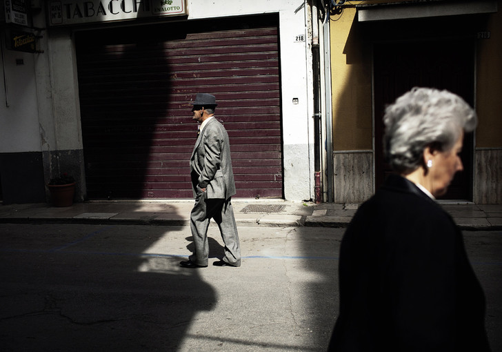 Этикет в италии. Итальянцы на деловой встрече. Пиццмейкер / пиццайоло. Максим хазов шеф-повар. Кафе во франции.