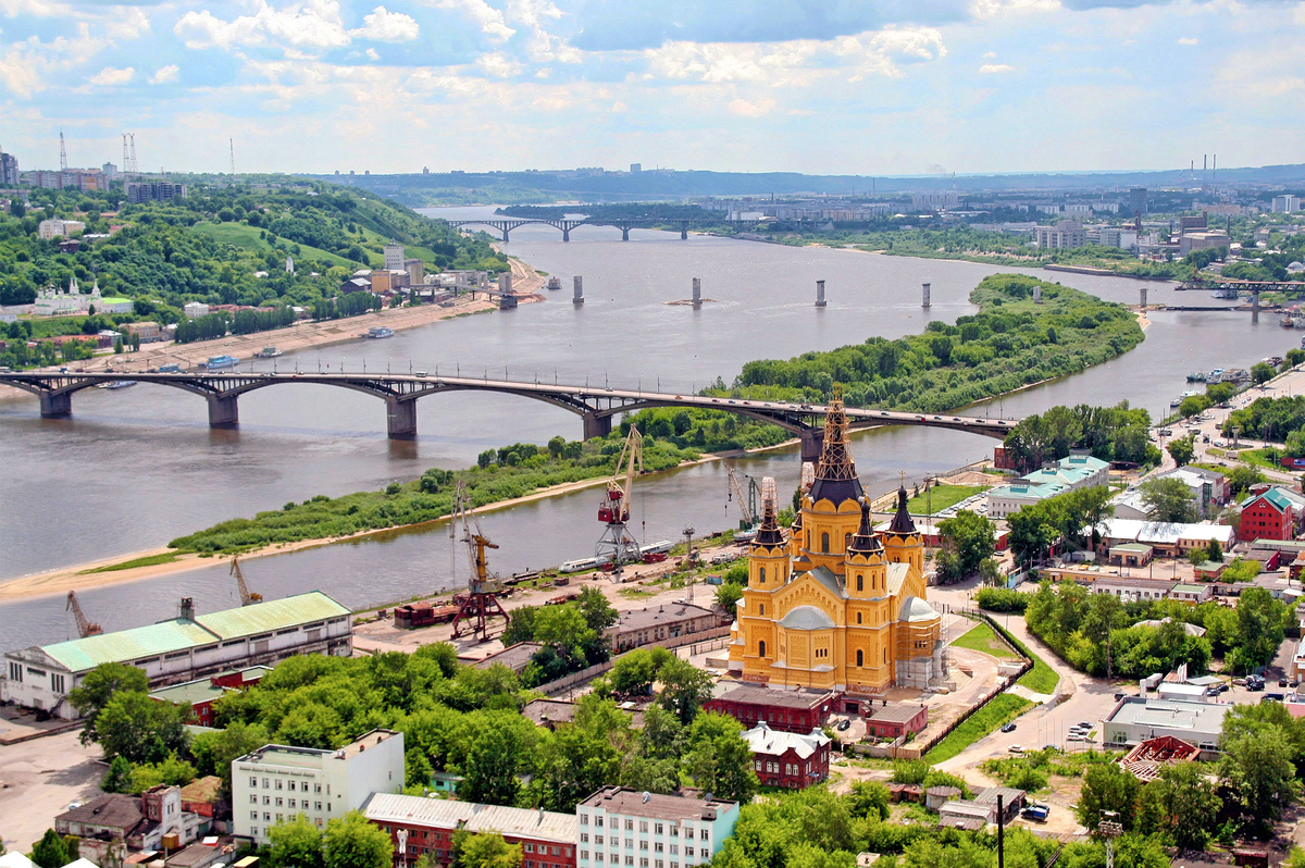 Нижний Новгород. Волга и Ока в Нижнем Новгороде. Нижний Новгород Кремль Волга и Ока. Стрелка Нижний Новгород лето.