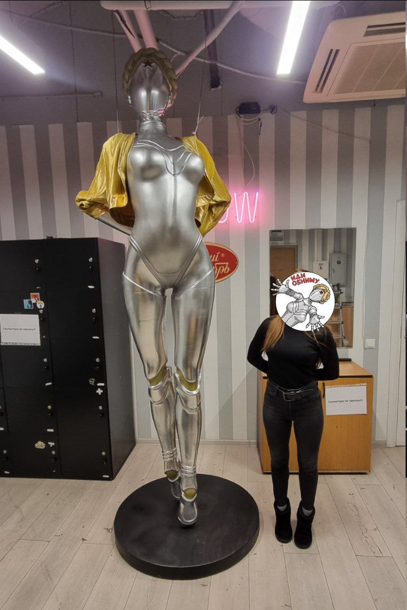    Фанат Atomic Heart из России построил статую Близняшки в полный рост