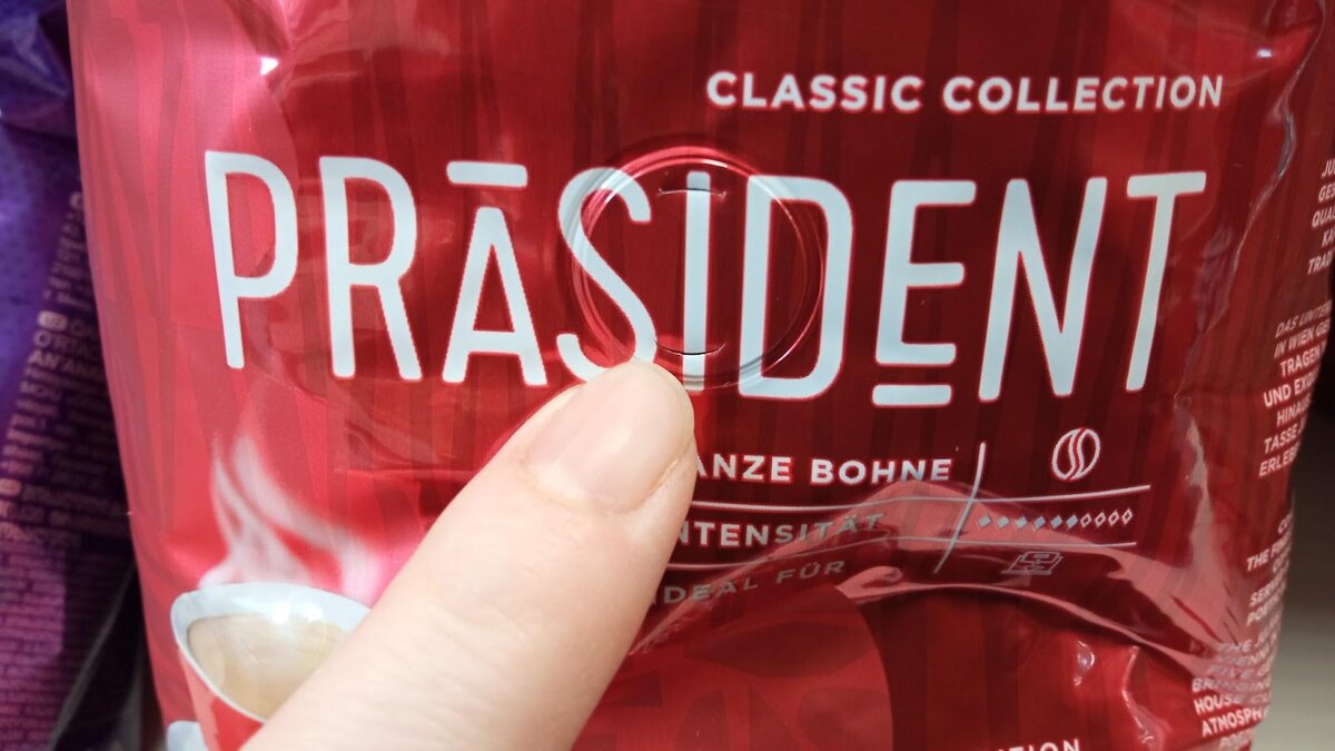 Почему у девушки ломается голос. Почему секрет. Потому что мы тупые. Почему секрет. Почему секрет.