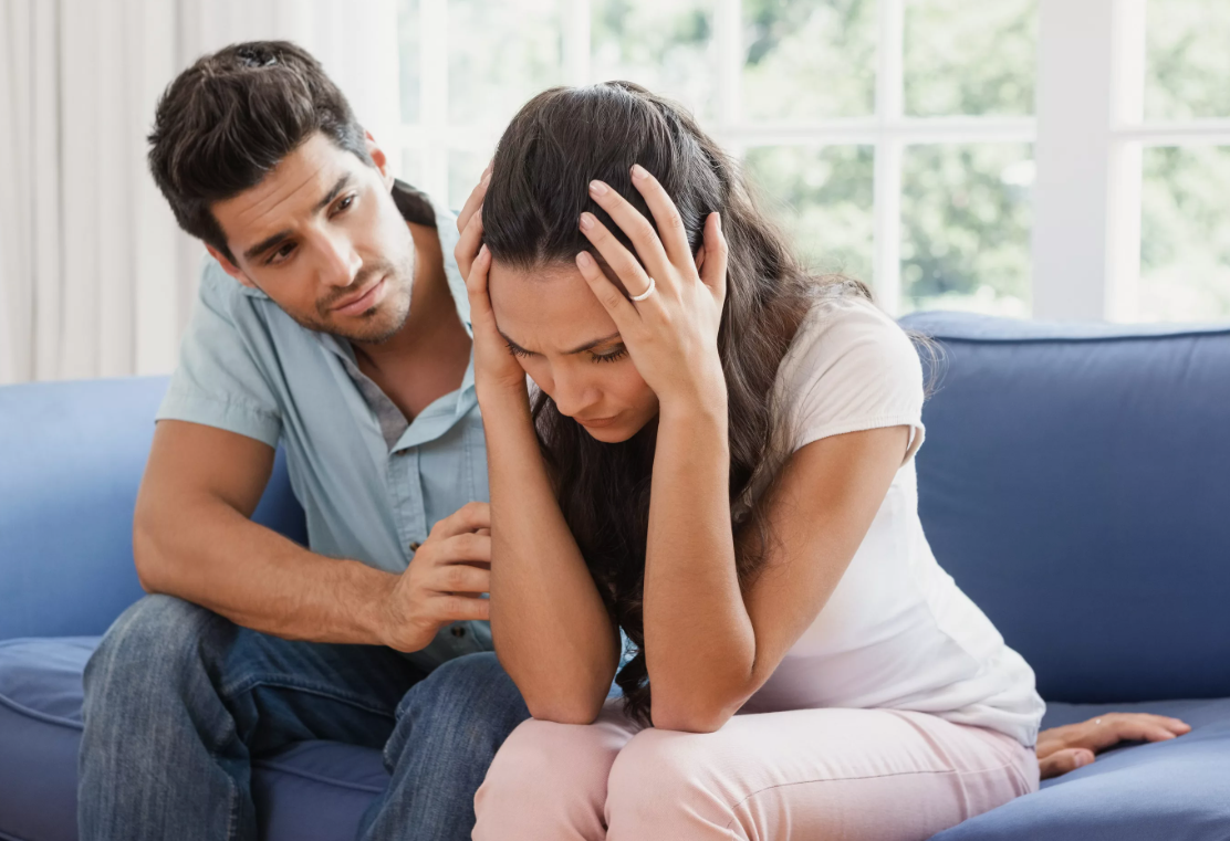 Все мимо картинка. Мимо рано. Прошлое девушки. Картина вдаль. Чтобы жизнь не проходила мимо.