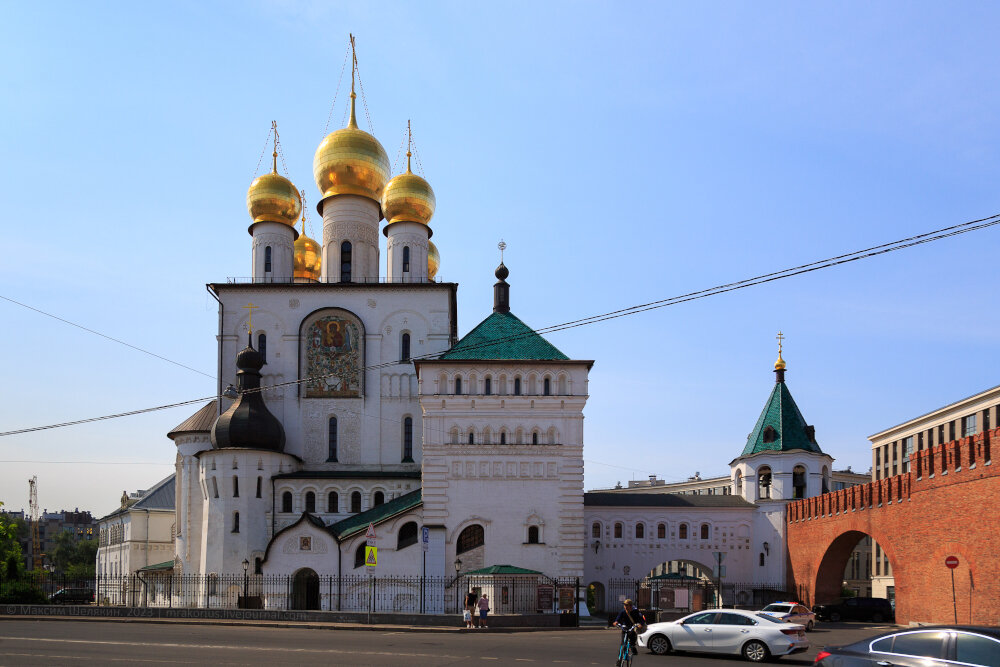 новодевичий женский монастырь в санкт-петербурге. м. храм воскресения христова в петербурге (спас-на-крови). чесменский собор (церковь рождества иоанна предтечи). московский храм в петербурге.