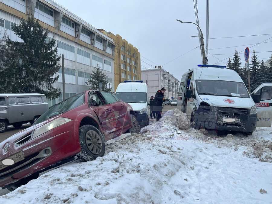 Авария в курске вчера вечером на объездной. Дтп курск объездная. Дтп курск объездная. Дтп курск объездная. Дтп курск объездная.