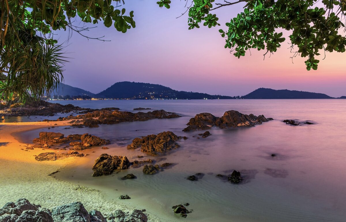 валерия на песке. озеро катрин станица луганская. девушка на пляже светлая кожа. пляж катрин станица луганская. диляра умарова в купальнике.