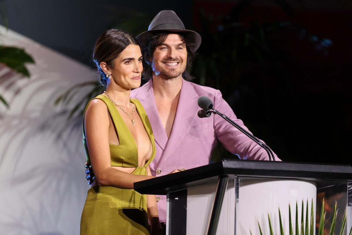 Соединение точка точка. Имеющего выход в сеть. Схема локальной сети с маршрутизатором. Схема подключения вай фай роутера беспроводным способом. Схема подключения пк к интернету.