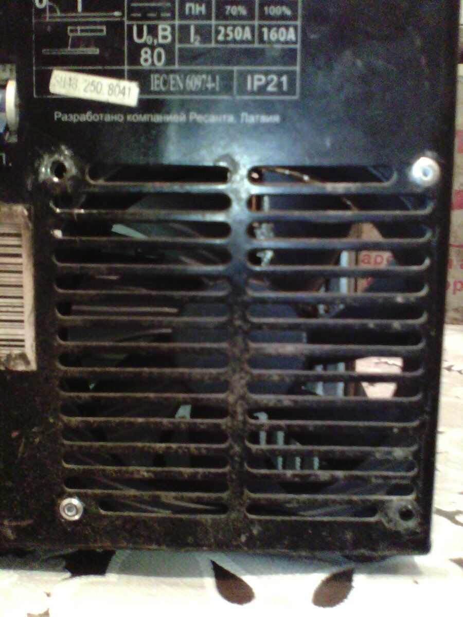 Вентилятор поменять направление. Осевой вентилятор направление потока воздуха. Вентилятор от масляного радиатора 220в. Полярность кулера. Вентилятор для духового шкафа своими руками.